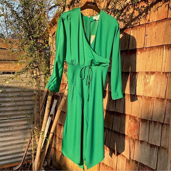 Cushnie x Target NWT dress Emerald Green Asymmetrical Long SLeeve Size 6 - Picture 2 of 9